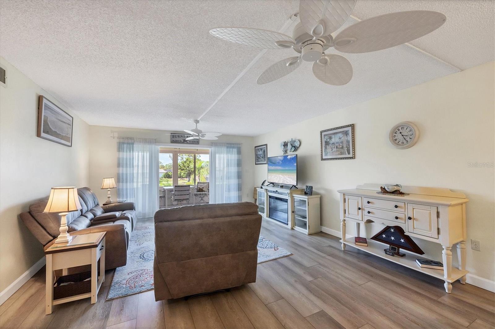 Image 18 of 57 For 601 Islamorada Boulevard 23b