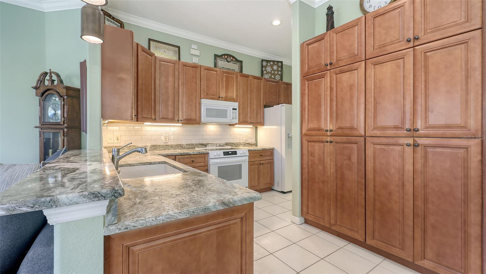 Image 20 of 76 For 4735 Starboard Drive