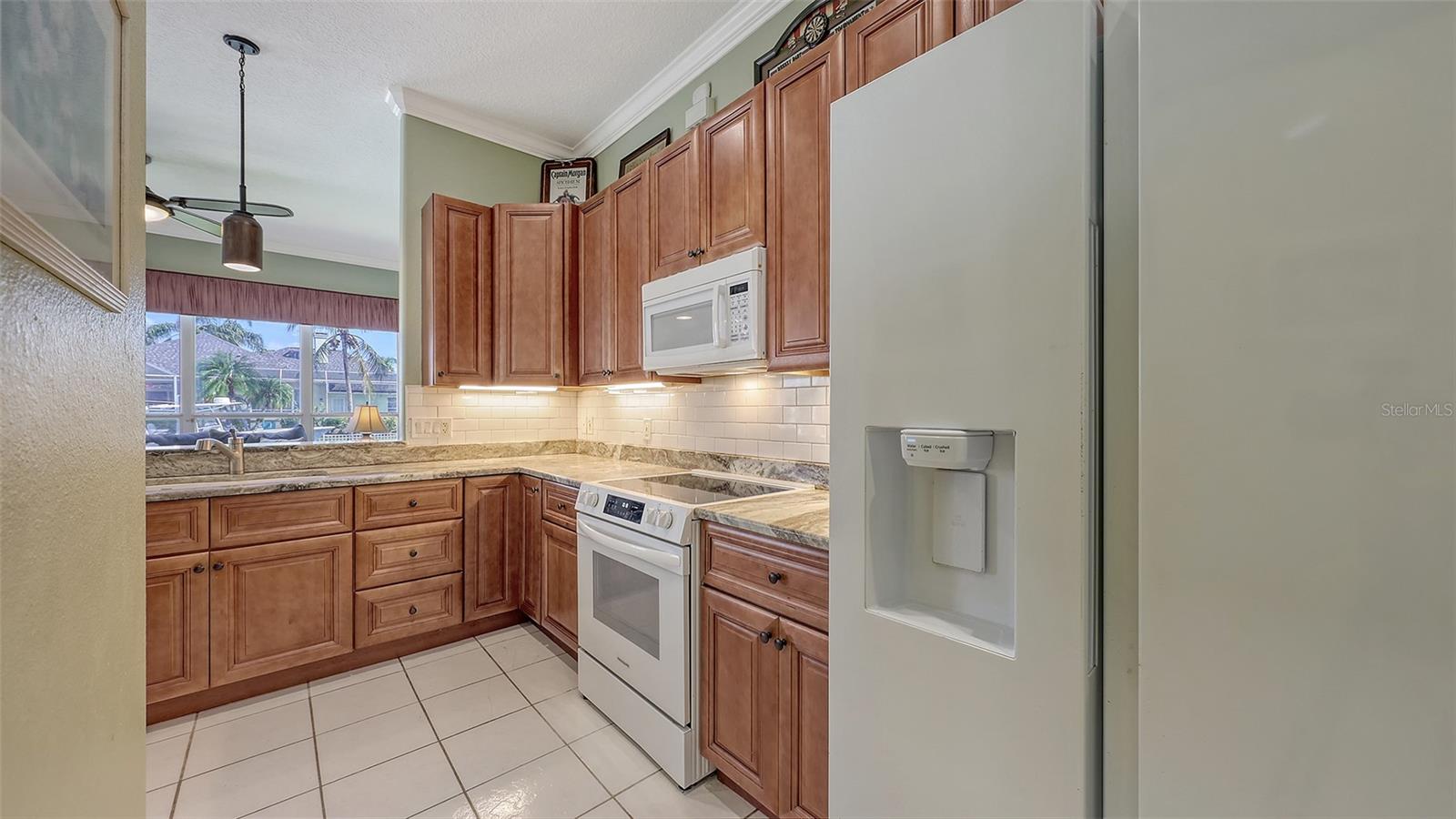 Image 21 of 76 For 4735 Starboard Drive