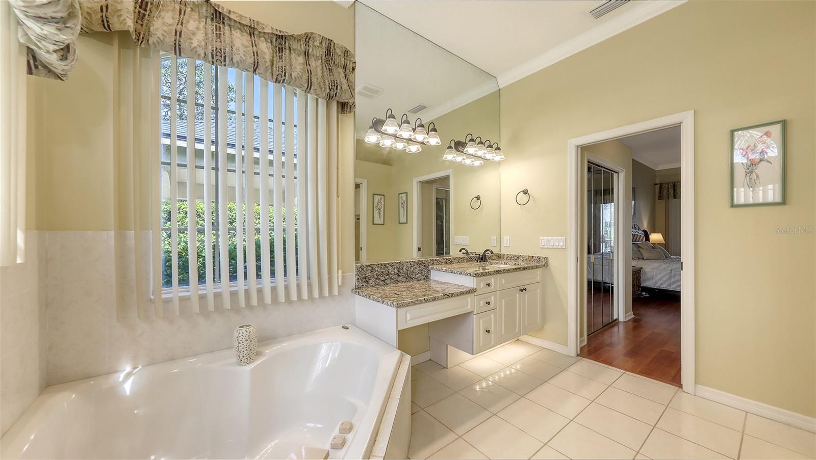 Image 34 of 76 For 4735 Starboard Drive