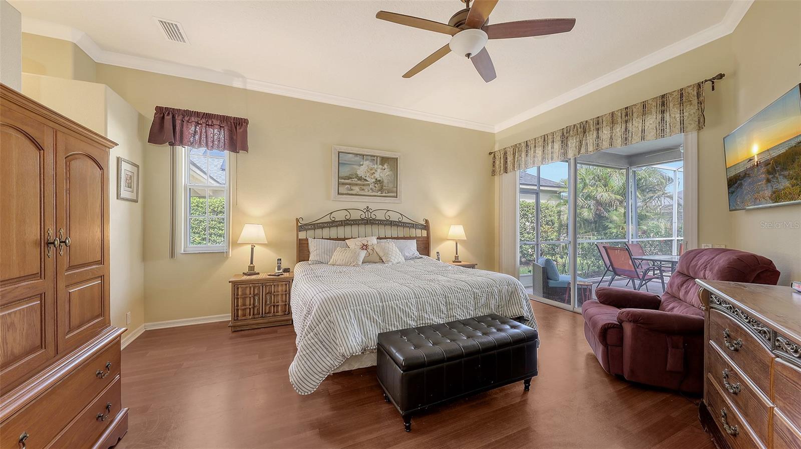Image 37 of 76 For 4735 Starboard Drive