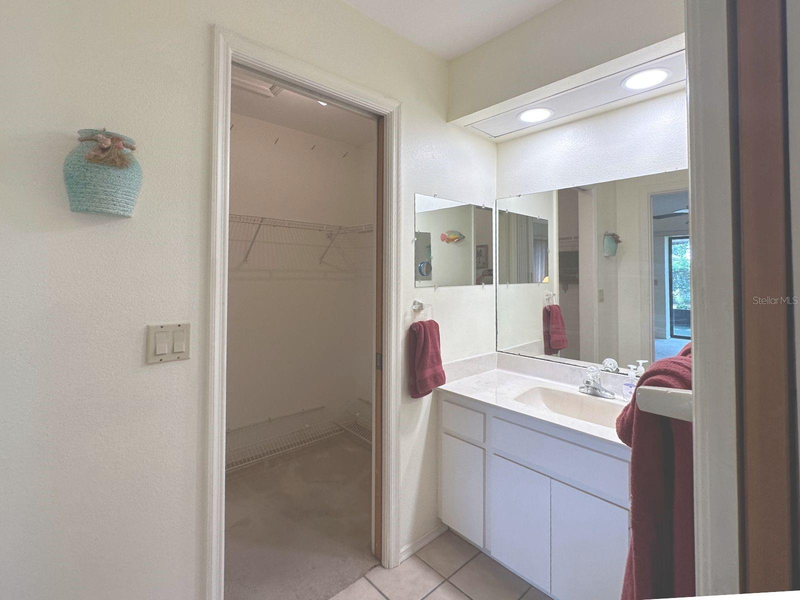 Image 14 of 42 For 22321 Yonkers Avenue