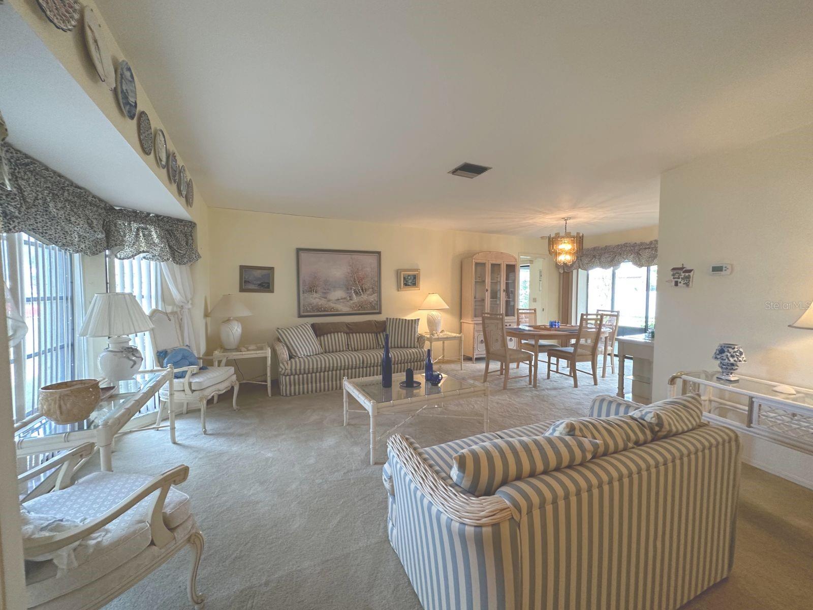 Image 4 of 42 For 22321 Yonkers Avenue