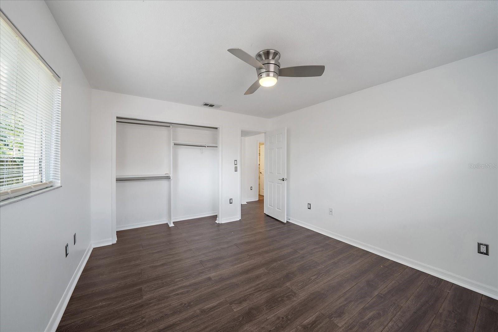 Image 19 of 21 For 2619 Robinson Avenue