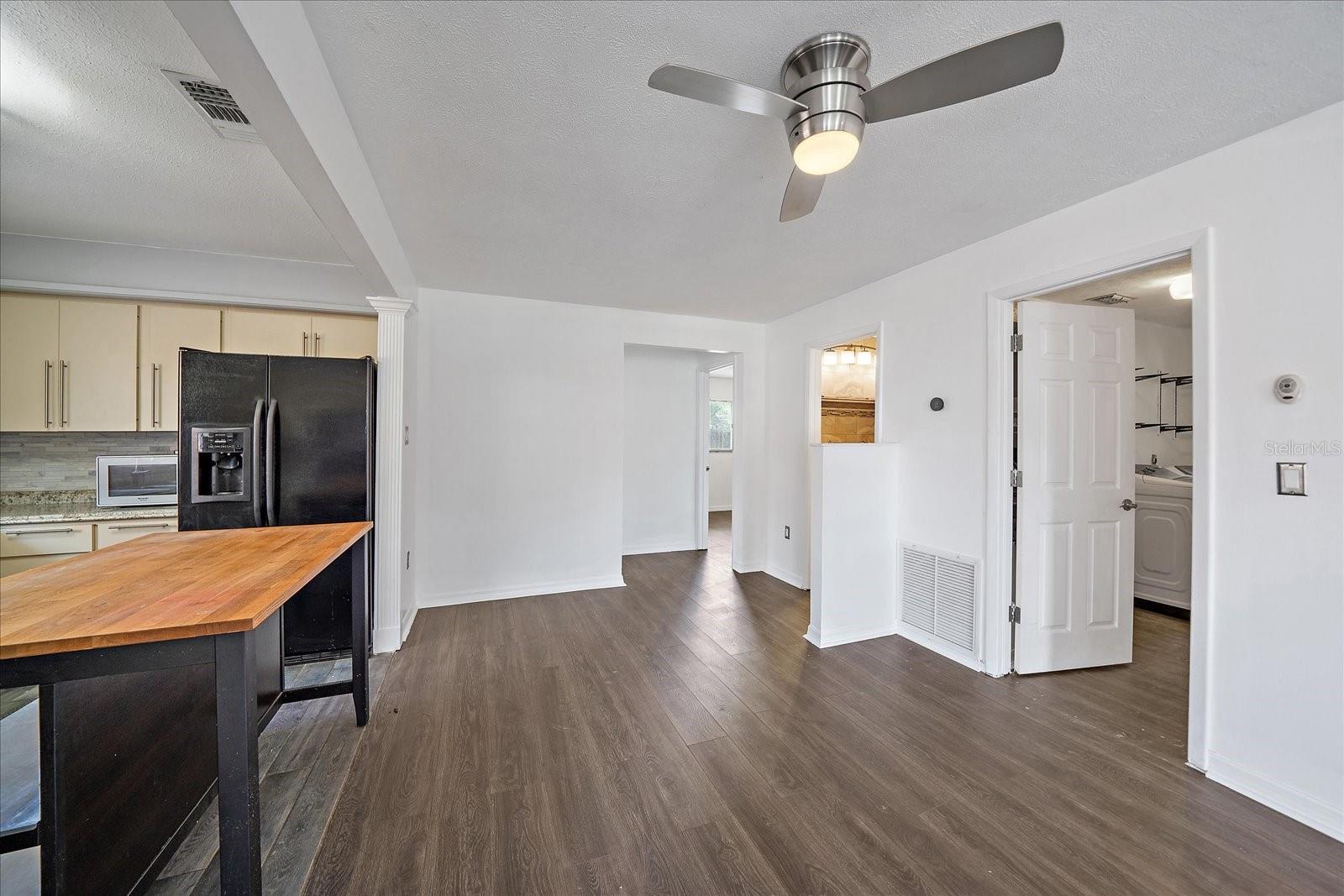 Image 6 of 21 For 2619 Robinson Avenue