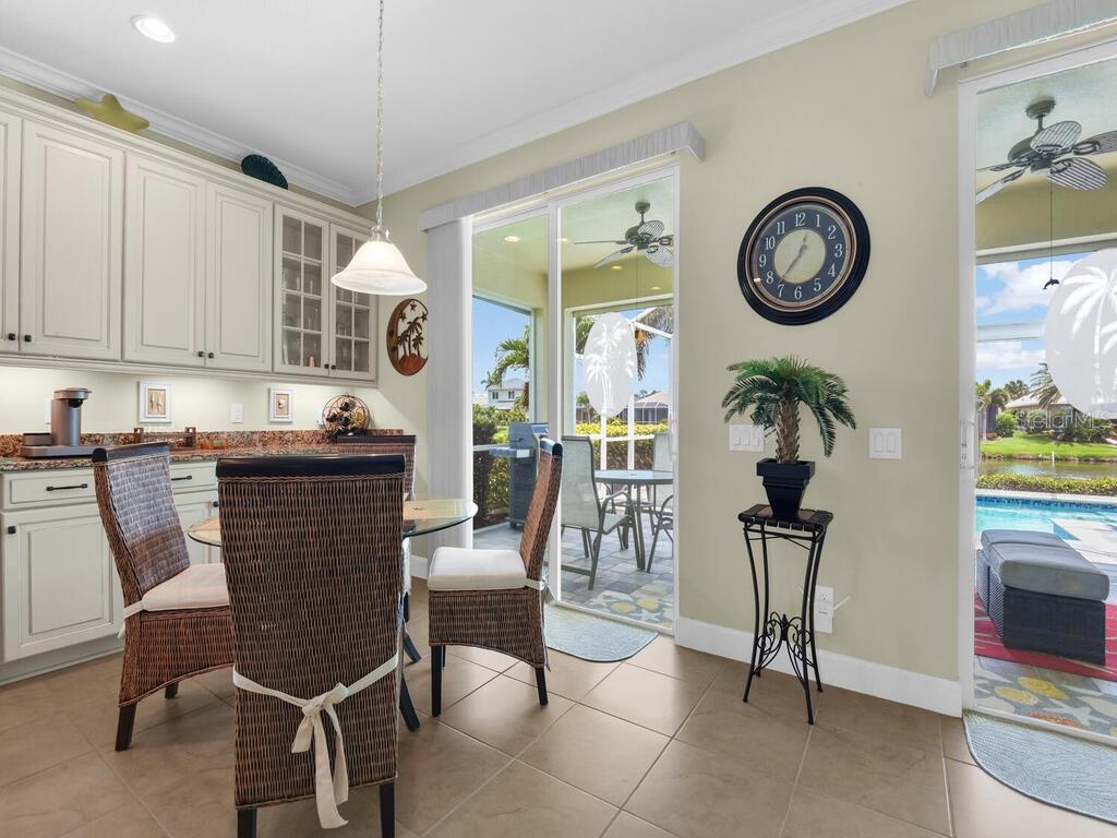 Image 9 of 38 For 2749 Lambay Court