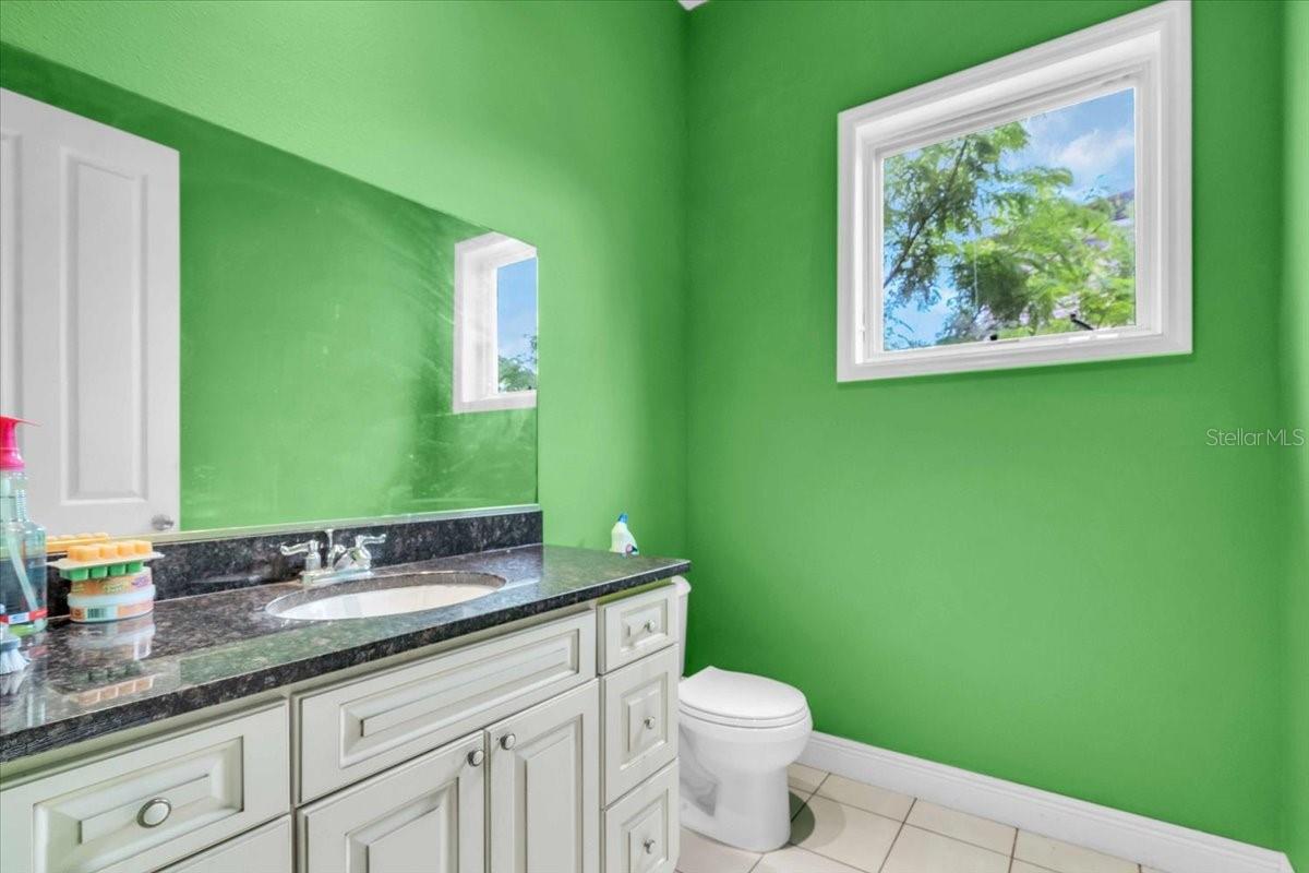 Image 17 of 42 For 4105 37th Street E