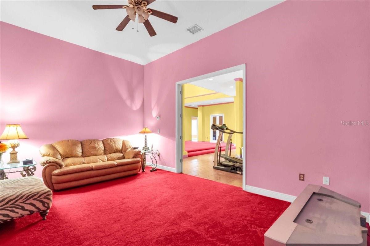Image 18 of 42 For 4105 37th Street E