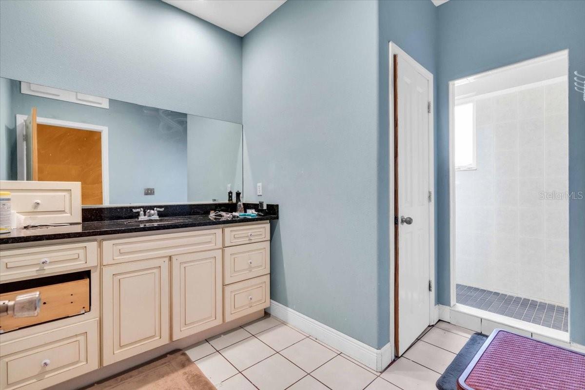 Image 22 of 42 For 4105 37th Street E