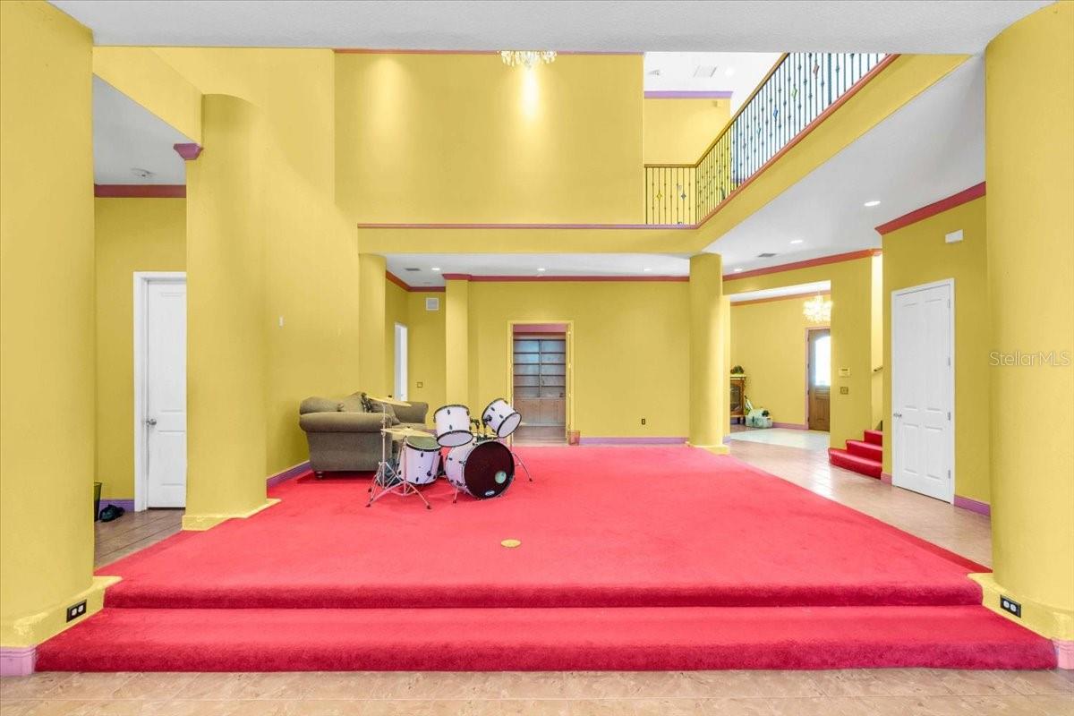 Image 7 of 42 For 4105 37th Street E