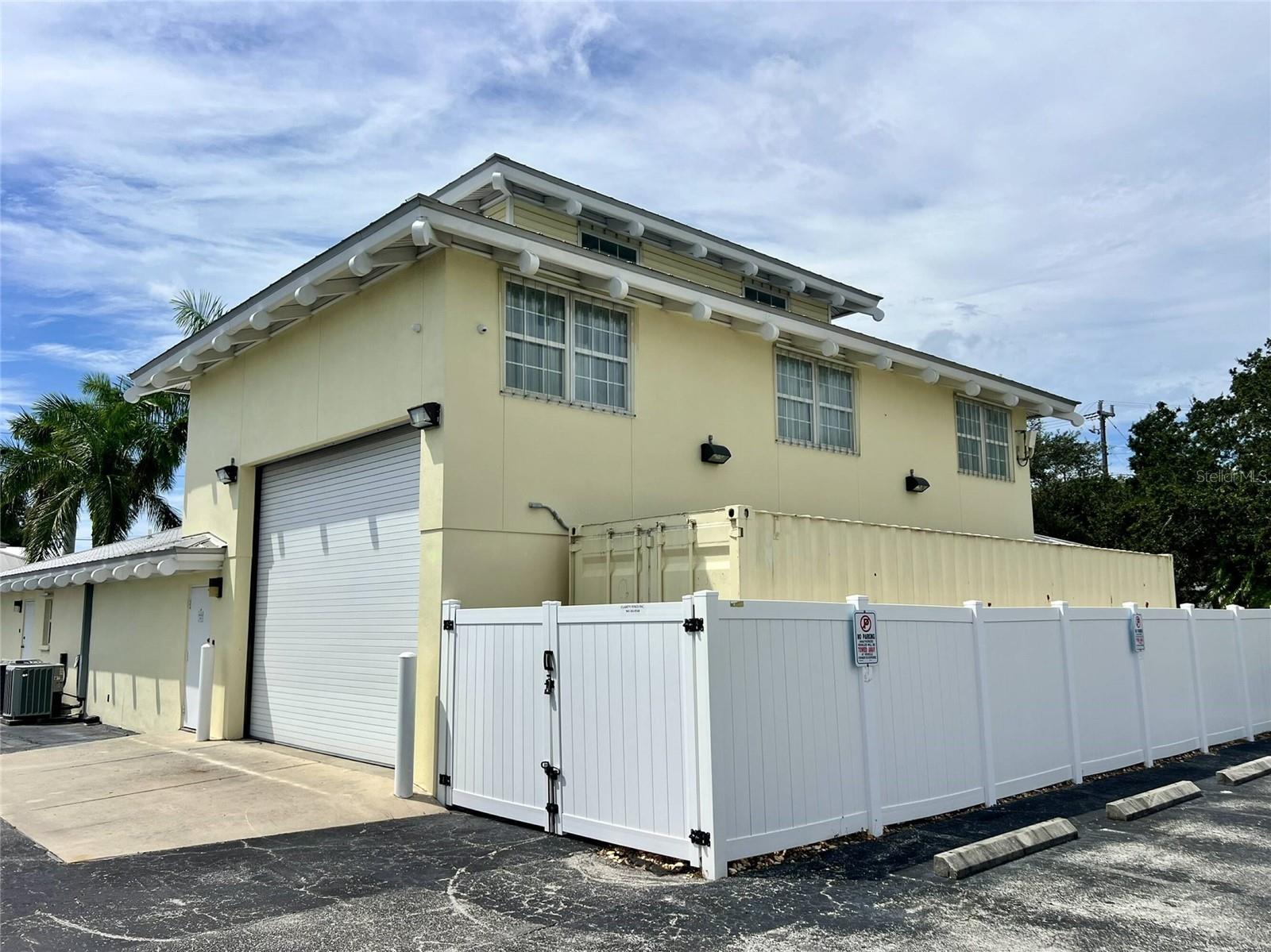Image 3 of 58 For 525 8th Street W