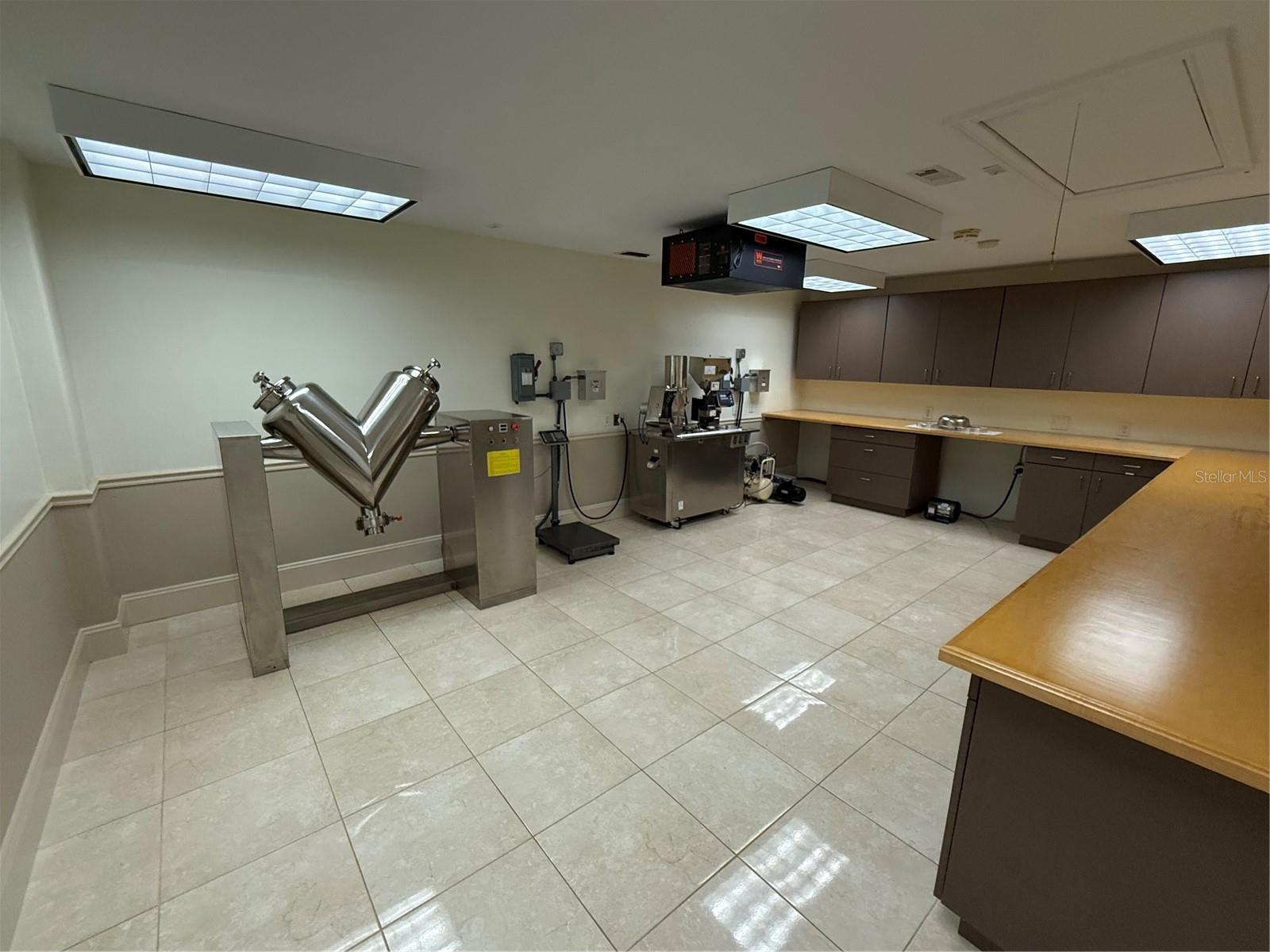 Image 30 of 58 For 525 8th Street W