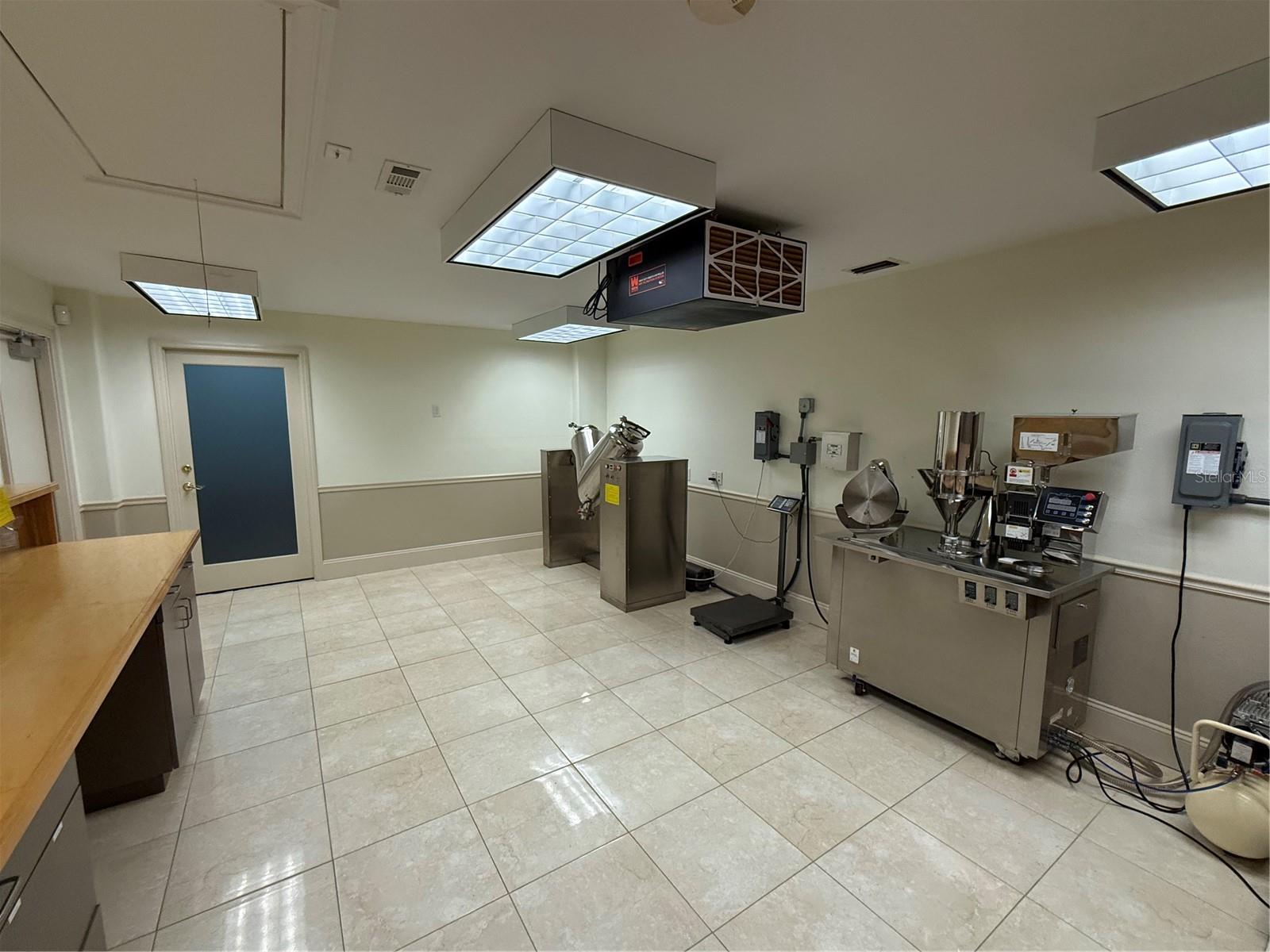 Image 39 of 58 For 525 8th Street W