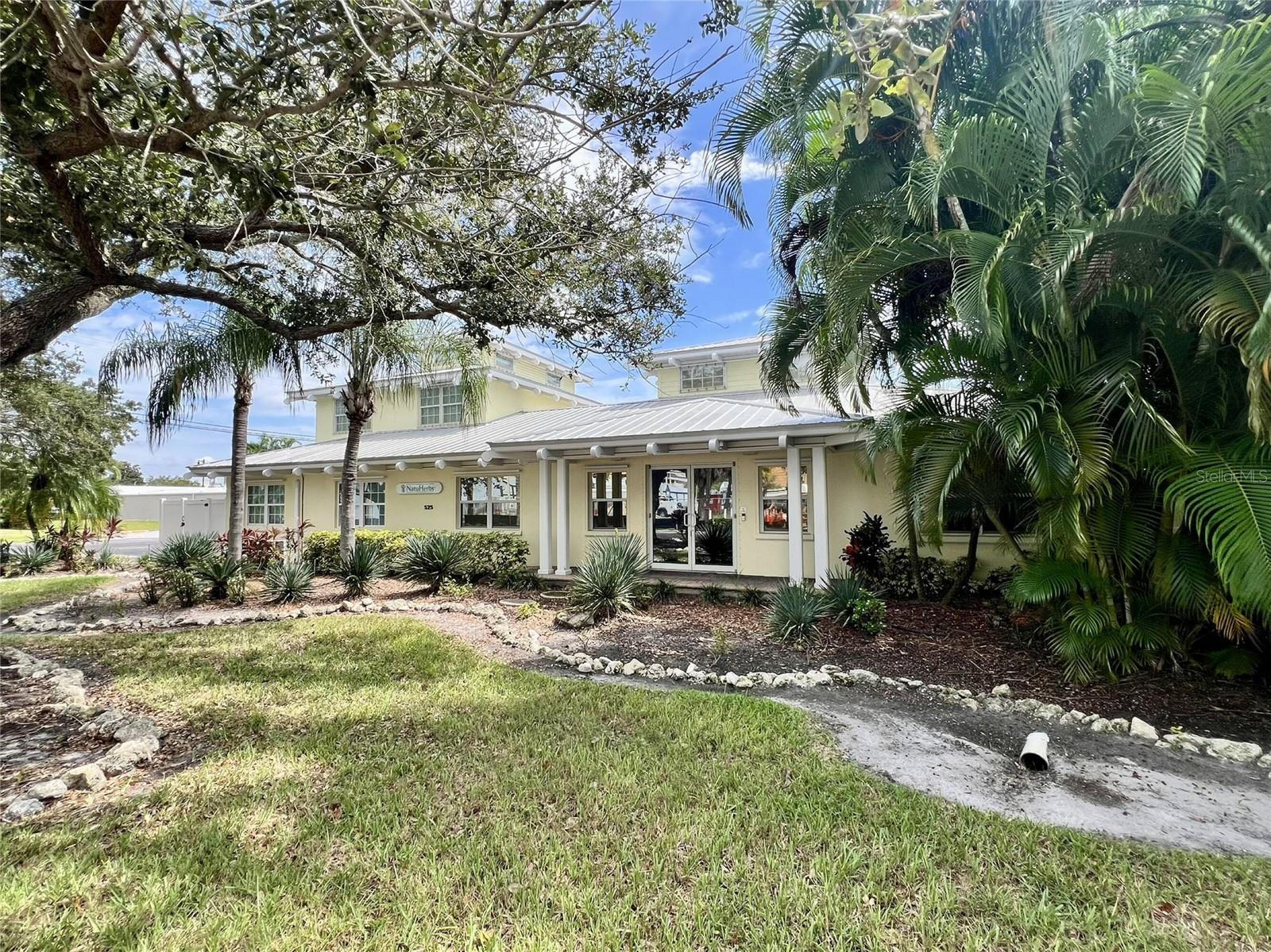 Image 5 of 58 For 525 8th Street W