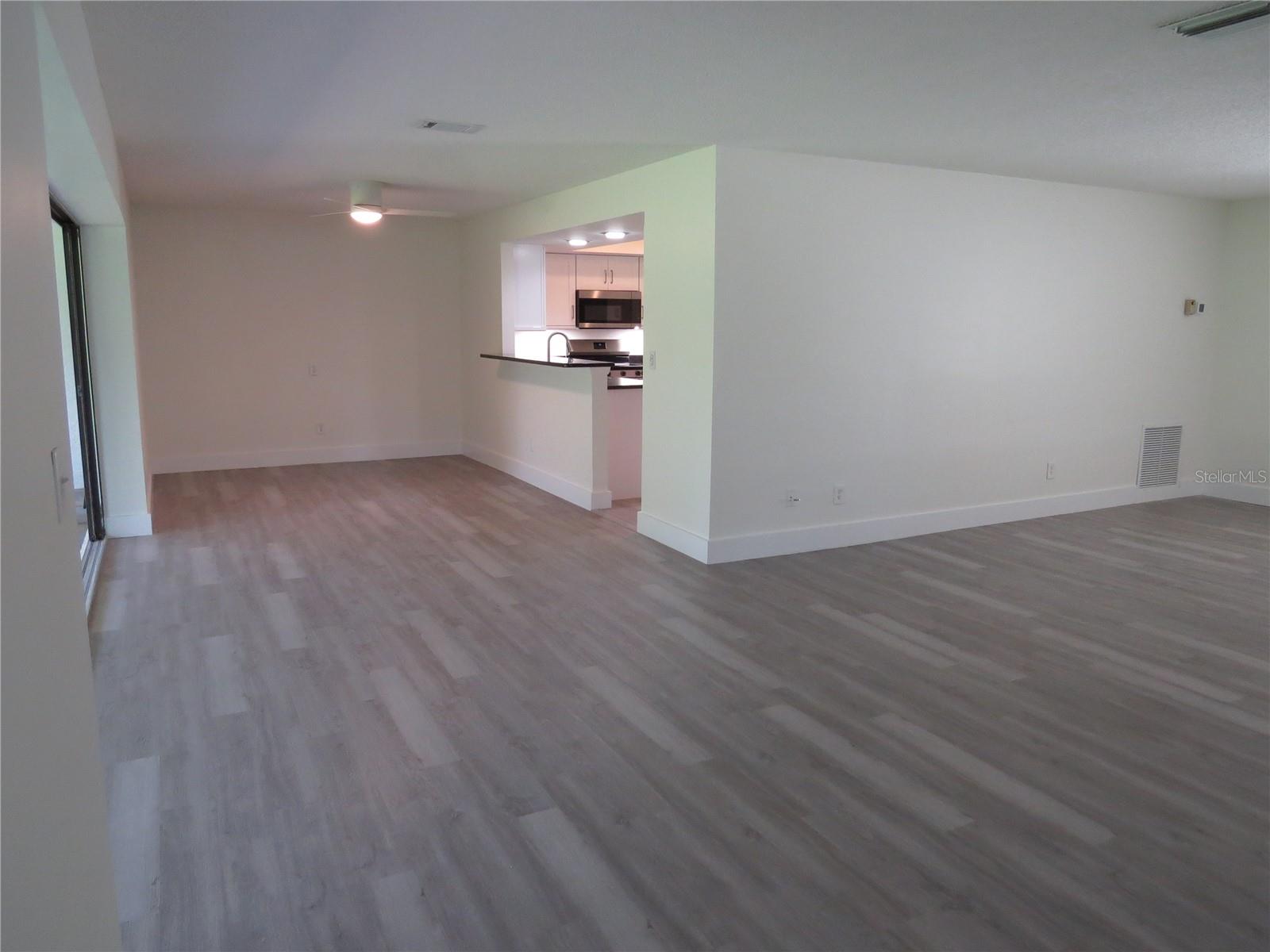 Image 11 of 62 For 7157 Fairway Bend Circle