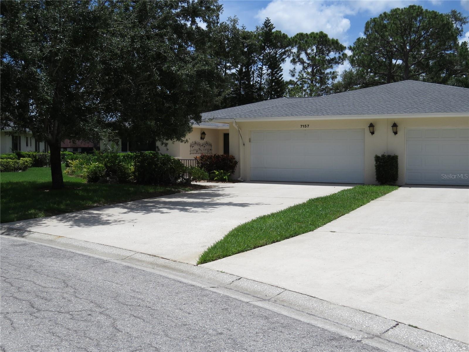 Image 4 of 62 For 7157 Fairway Bend Circle