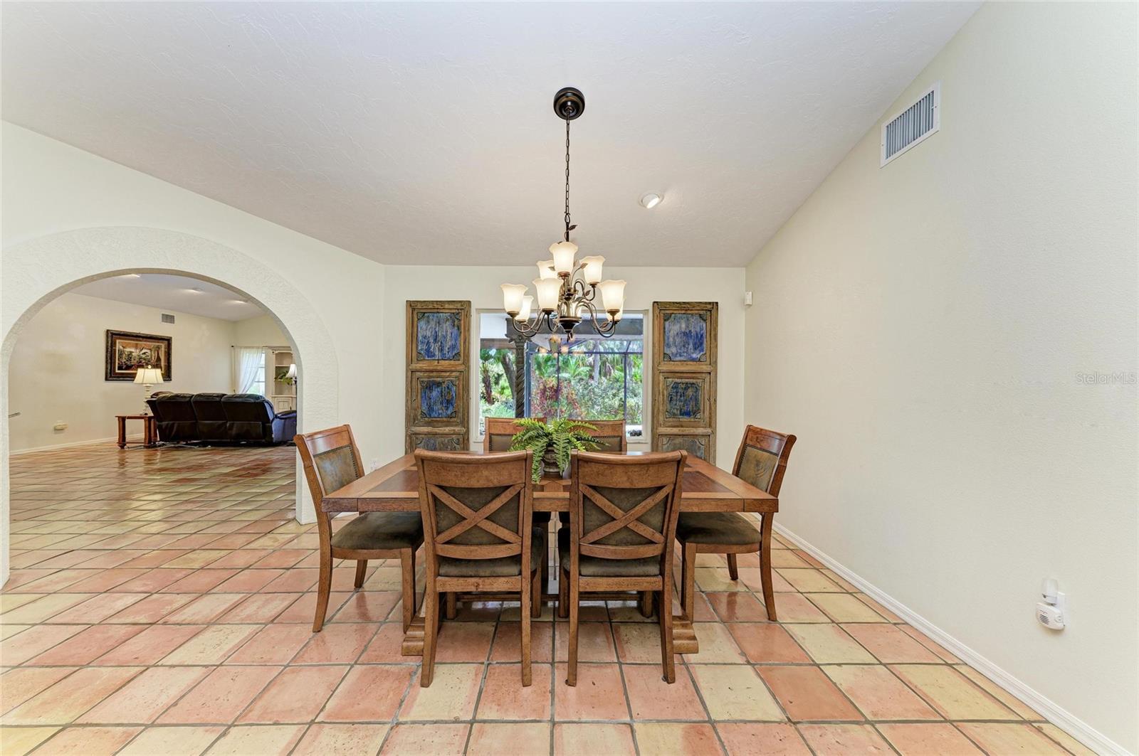 Image 12 of 68 For 3217 Oak Grove Drive