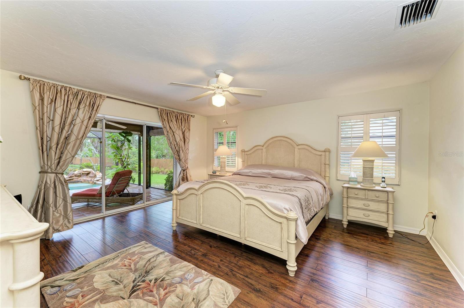 Image 31 of 68 For 3217 Oak Grove Drive