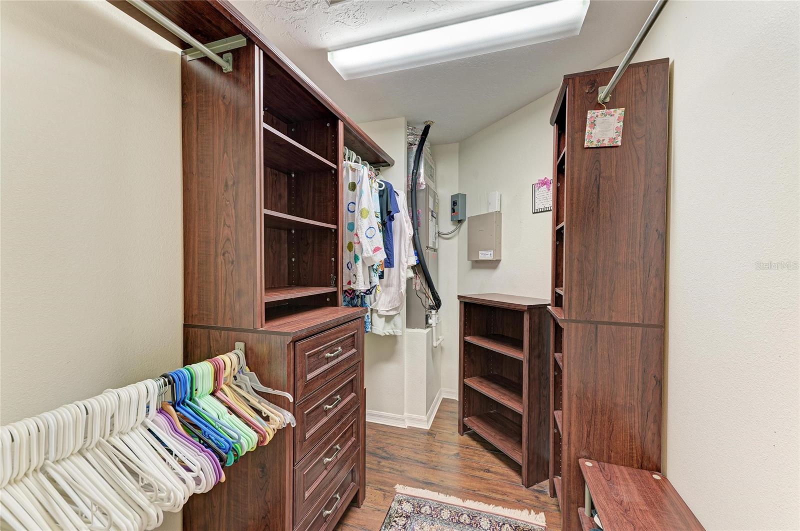 Image 34 of 68 For 3217 Oak Grove Drive