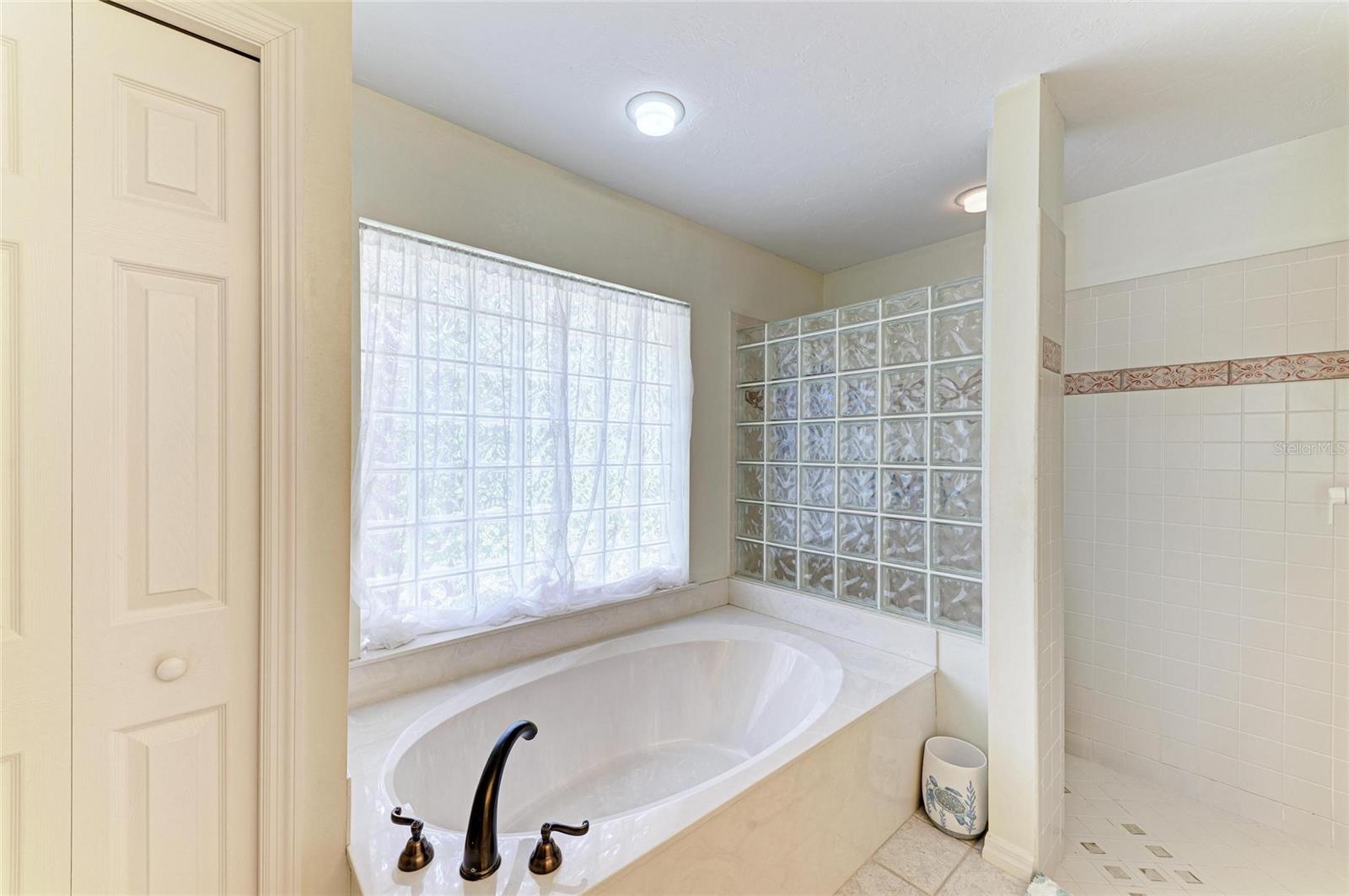 Image 37 of 68 For 3217 Oak Grove Drive