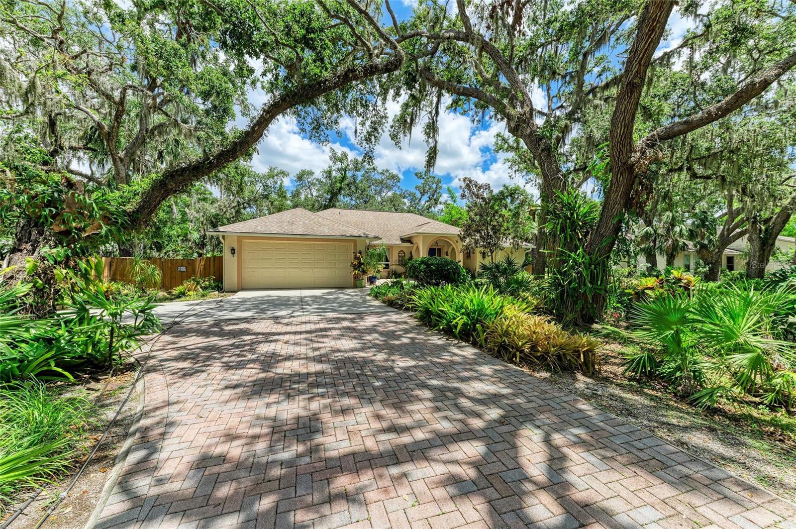 Image 4 of 68 For 3217 Oak Grove Drive