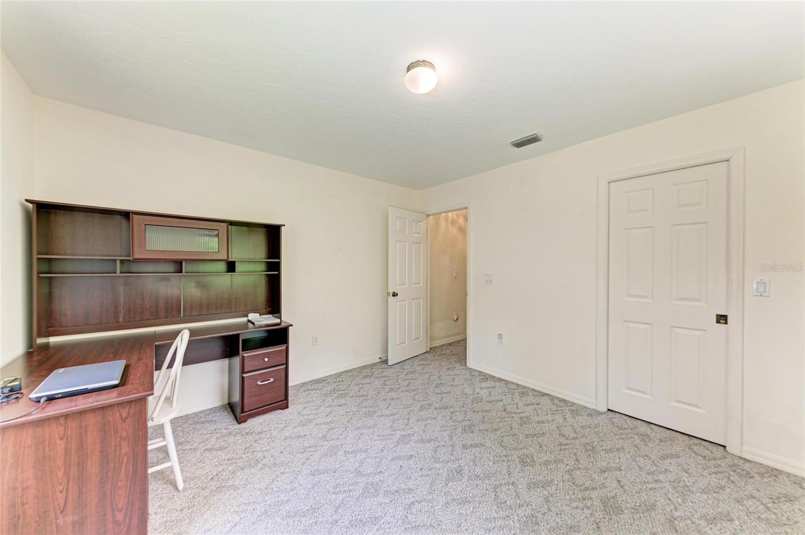 Image 40 of 68 For 3217 Oak Grove Drive