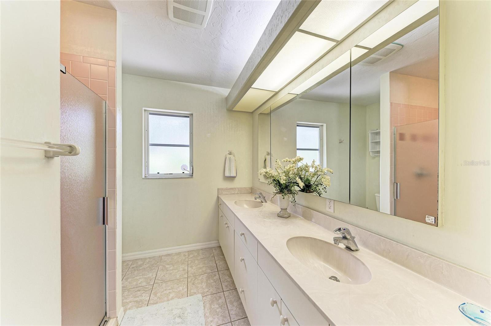 Image 41 of 68 For 3217 Oak Grove Drive