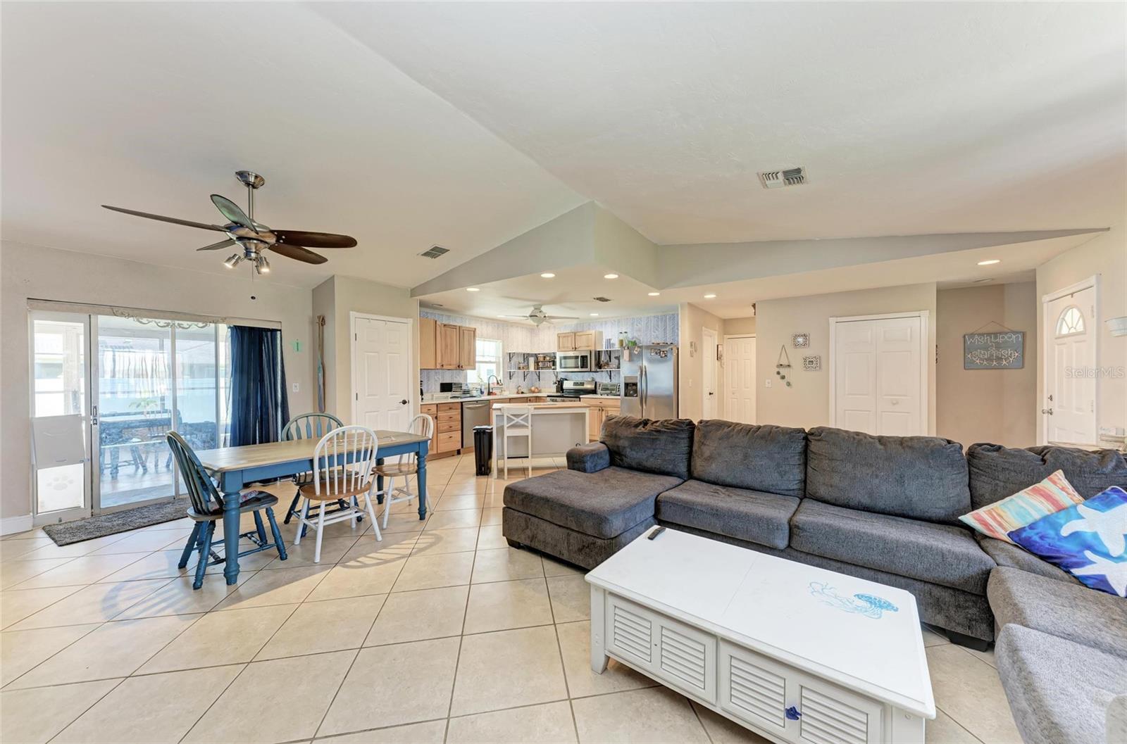 Image 10 of 29 For 2406 15th Street W