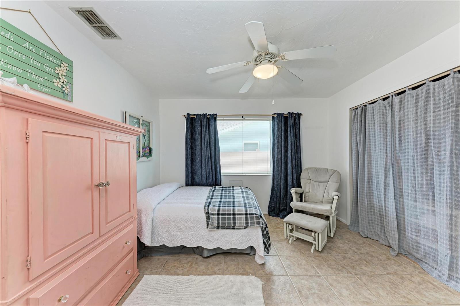 Image 20 of 29 For 2406 15th Street W