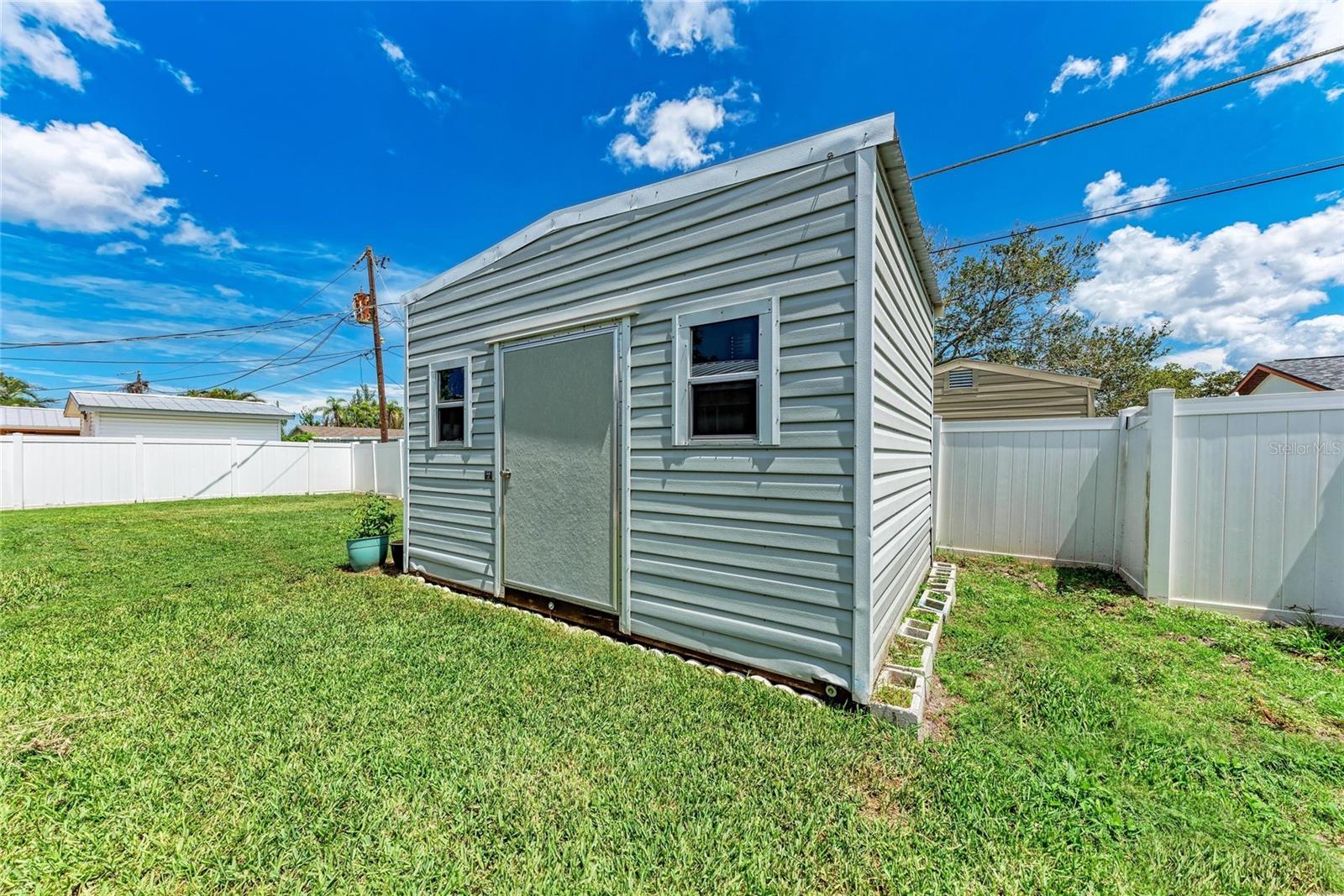 Image 25 of 29 For 2406 15th Street W
