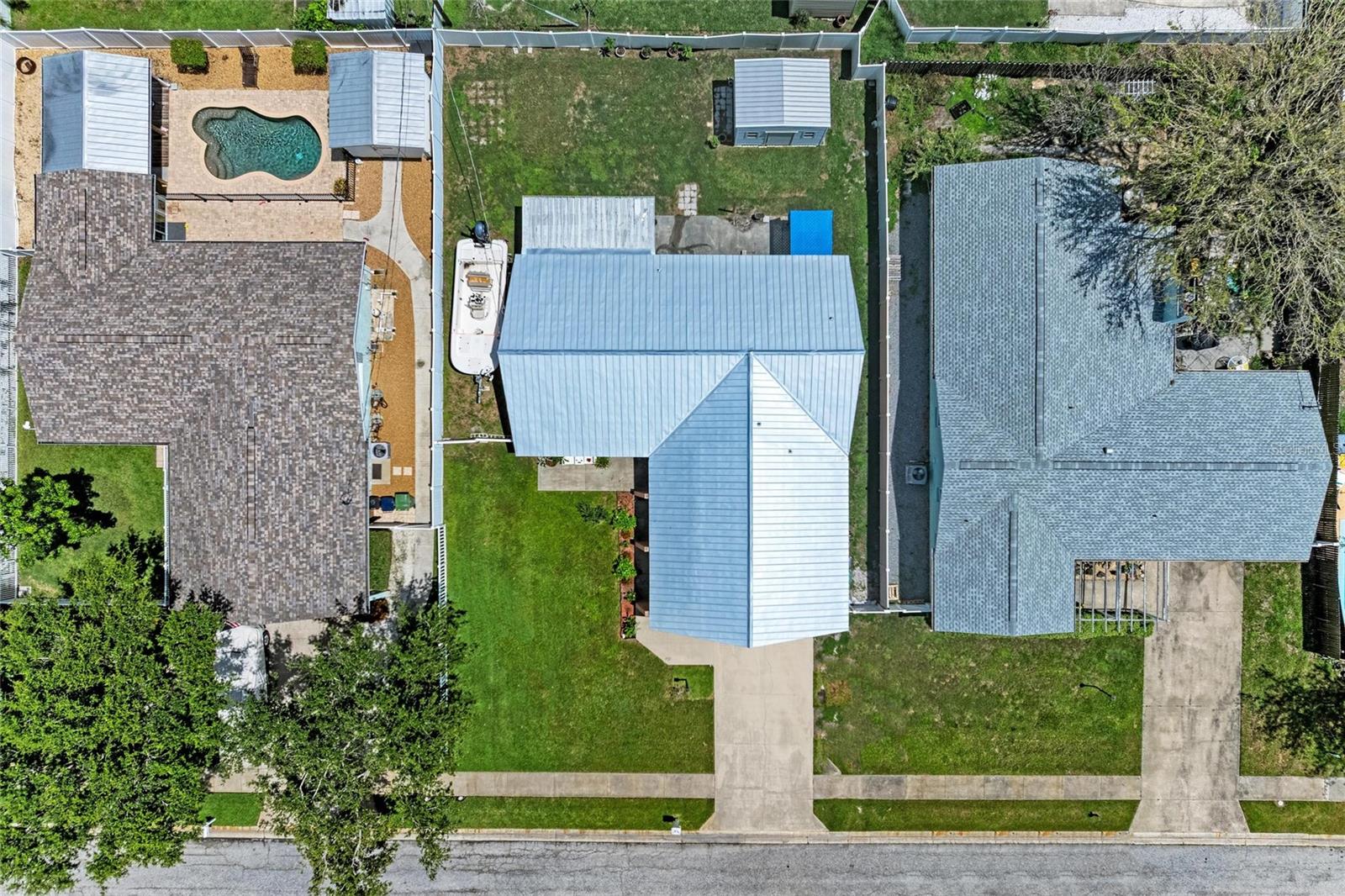Image 28 of 29 For 2406 15th Street W