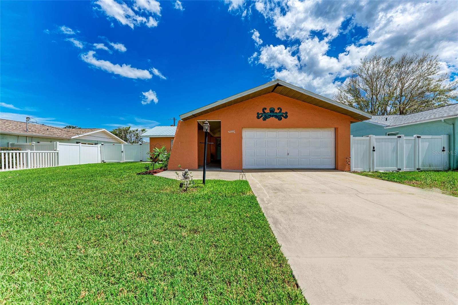 Image 3 of 29 For 2406 15th Street W