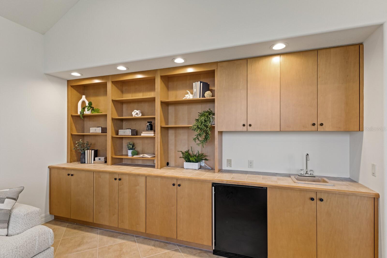 Image 37 of 76 For 7144 Ashland Glen