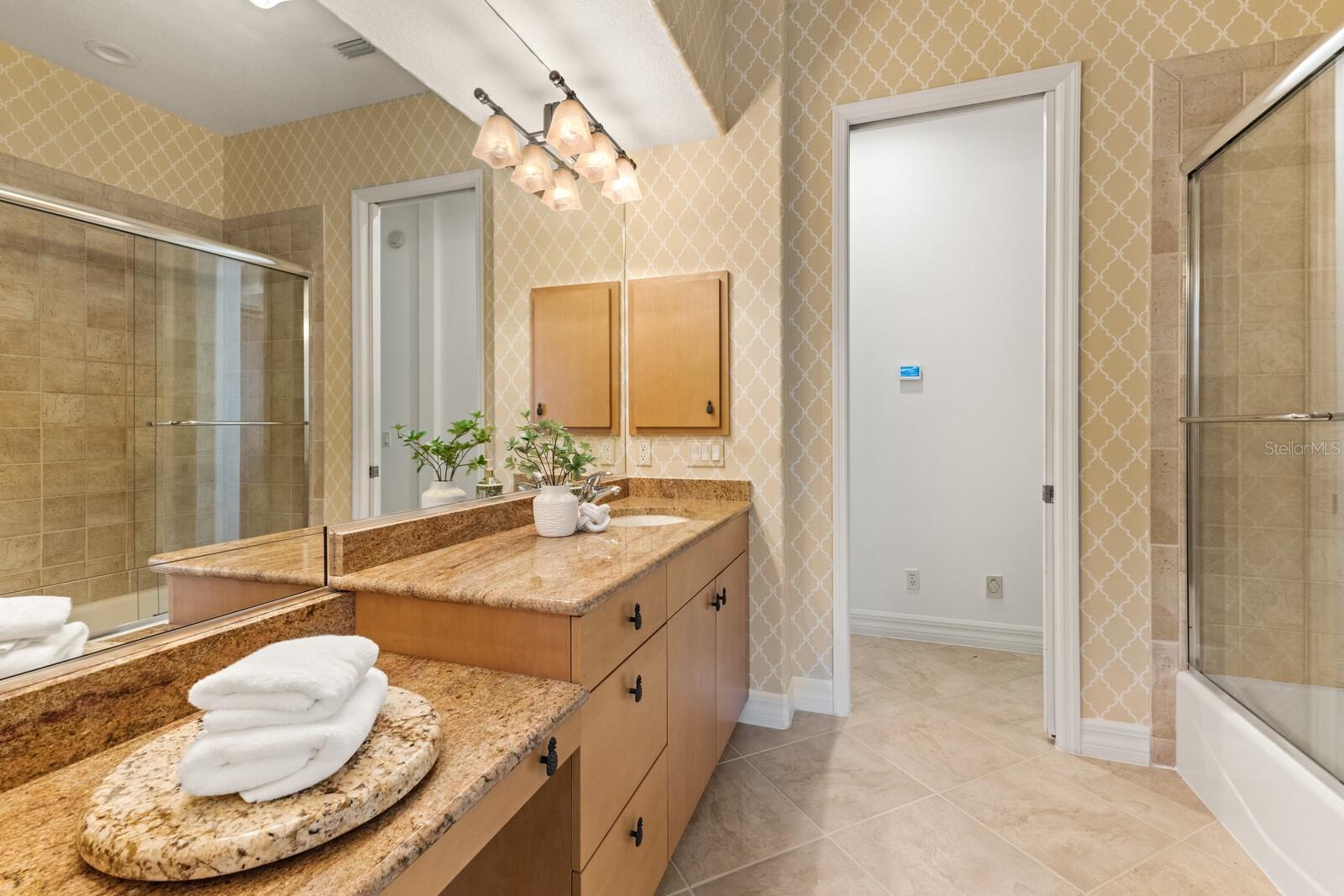 Image 46 of 76 For 7144 Ashland Glen