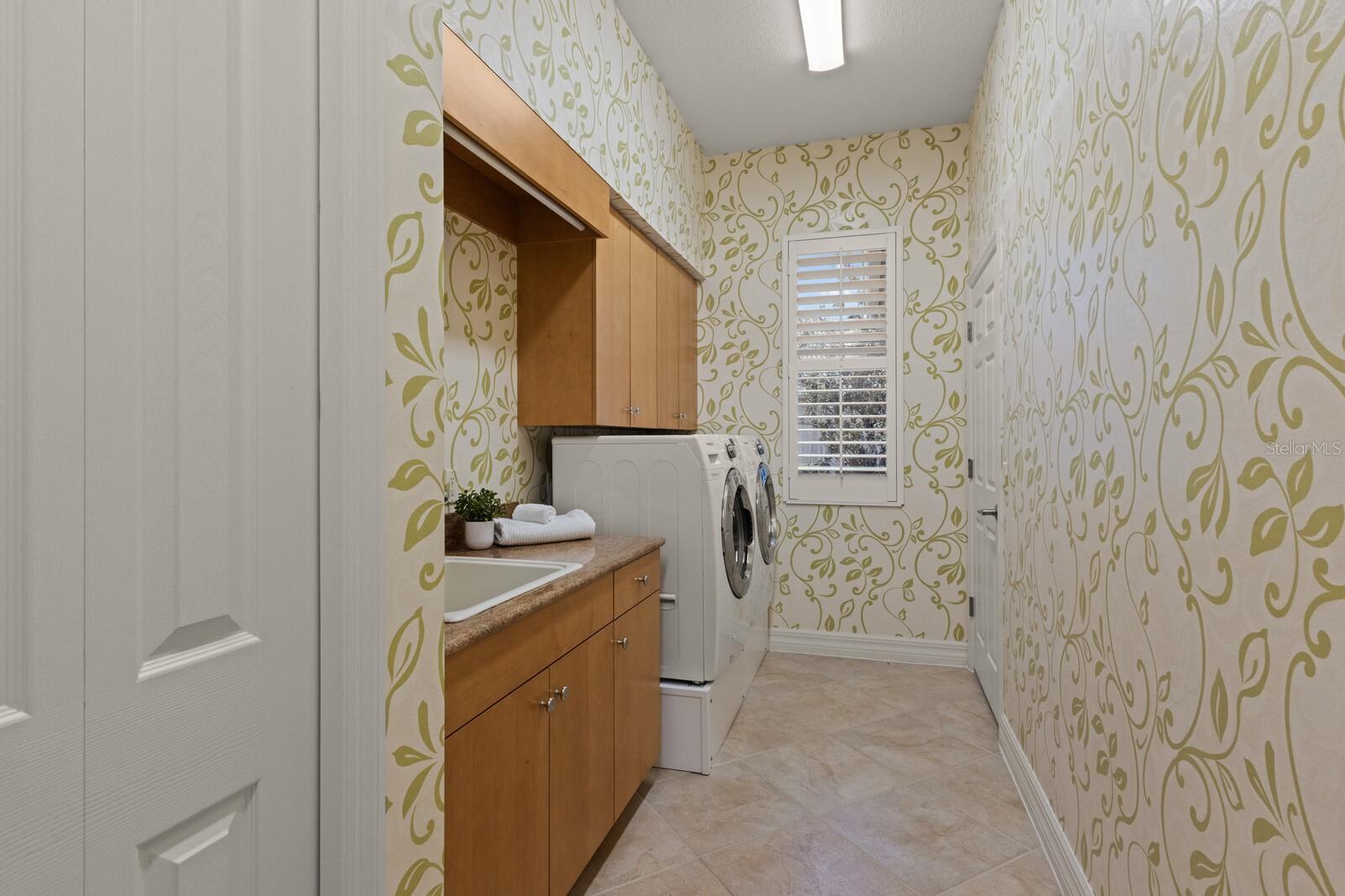 Image 48 of 76 For 7144 Ashland Glen