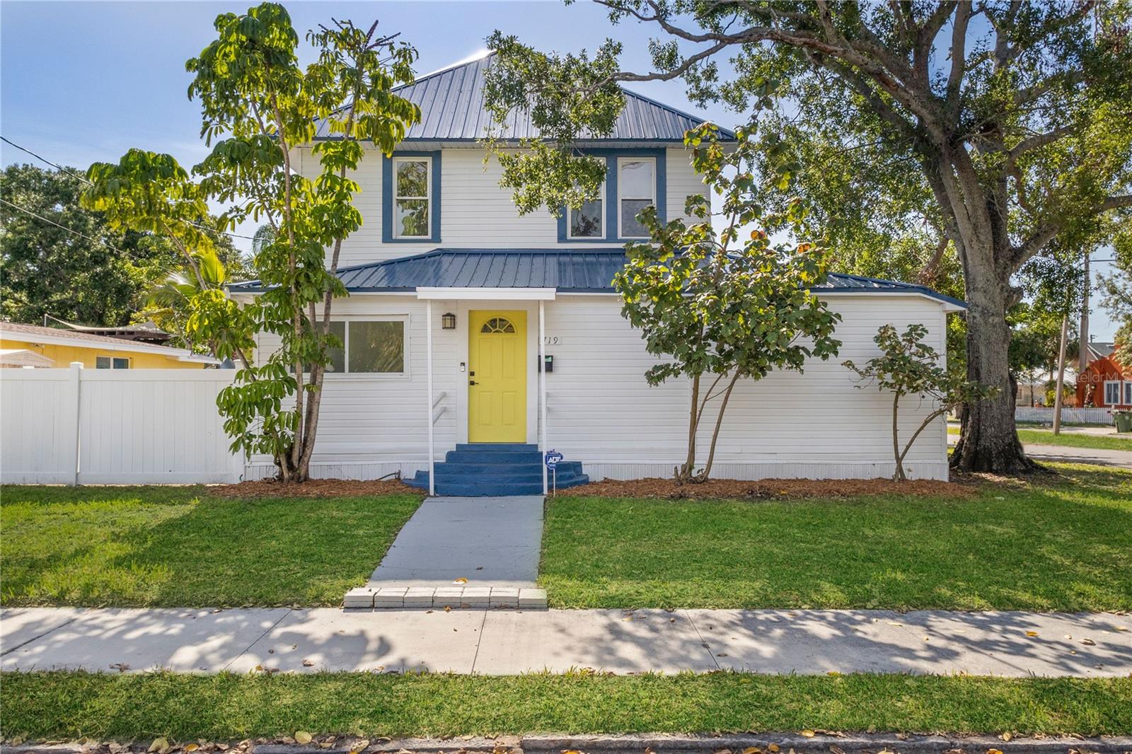 Details for 719 22nd Street W, BRADENTON, FL 34205