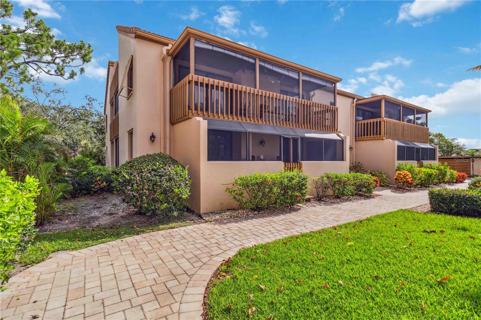 Image 2 of 32 For 3067 Willow Green Drive 33