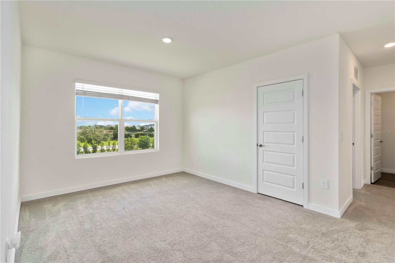 Image 21 of 100 For 17209 Barnwood Place