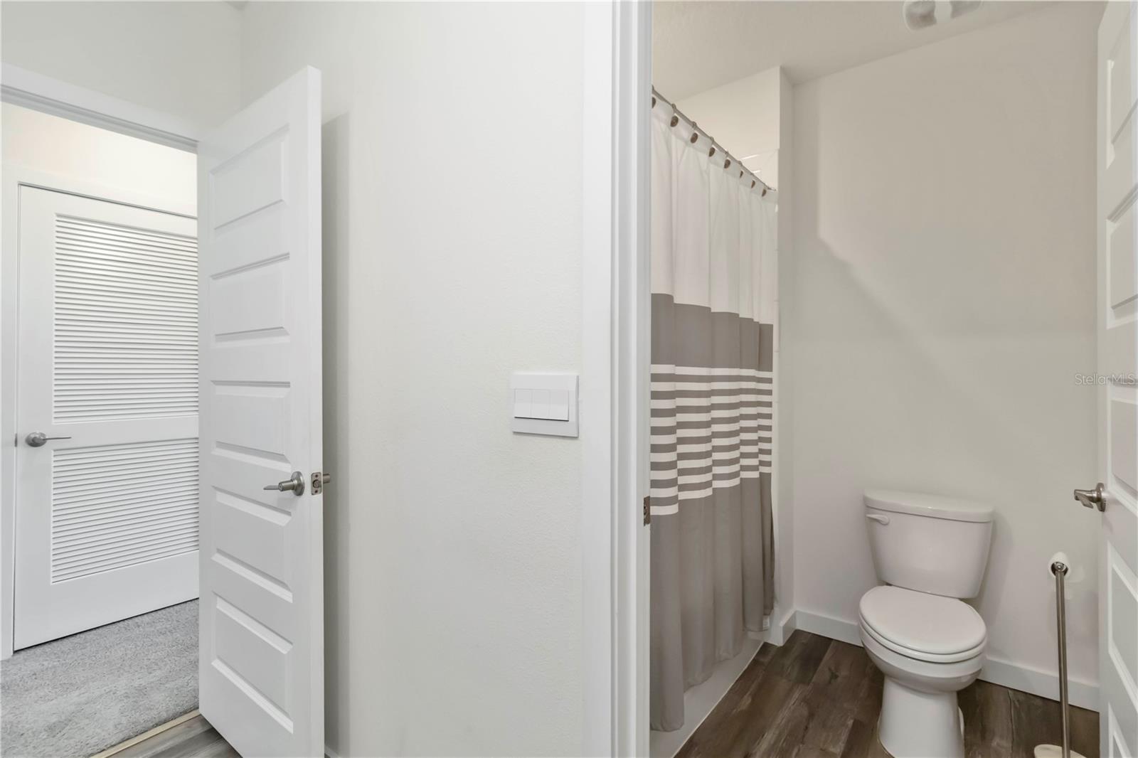 Image 27 of 100 For 17209 Barnwood Place