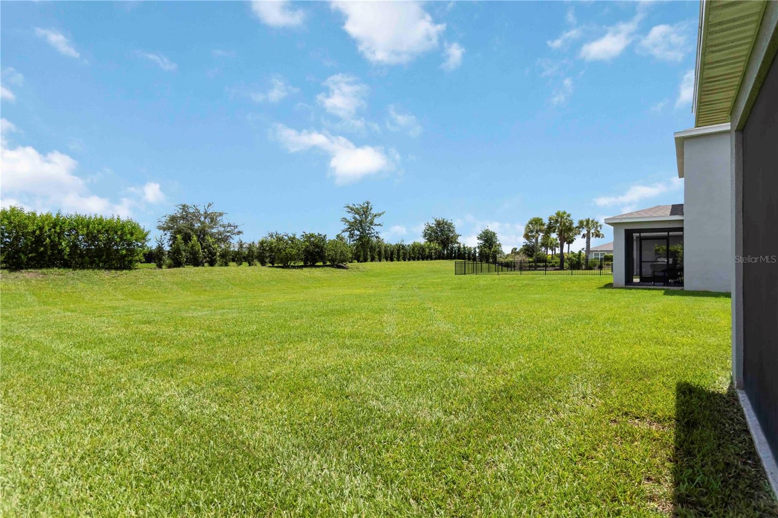 Image 33 of 100 For 17209 Barnwood Place