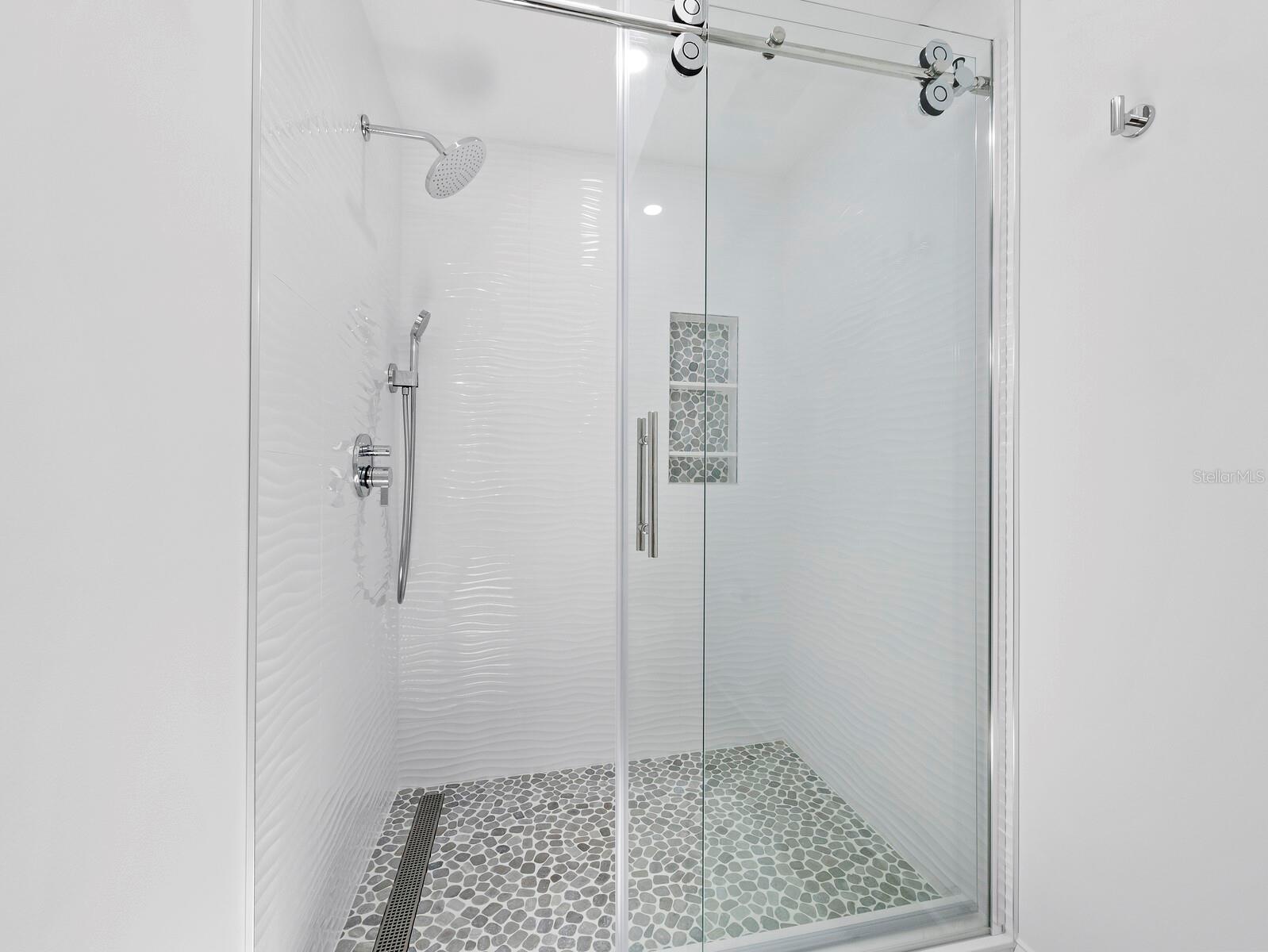 Image 21 of 57 For 2155 Harbourside Drive 804