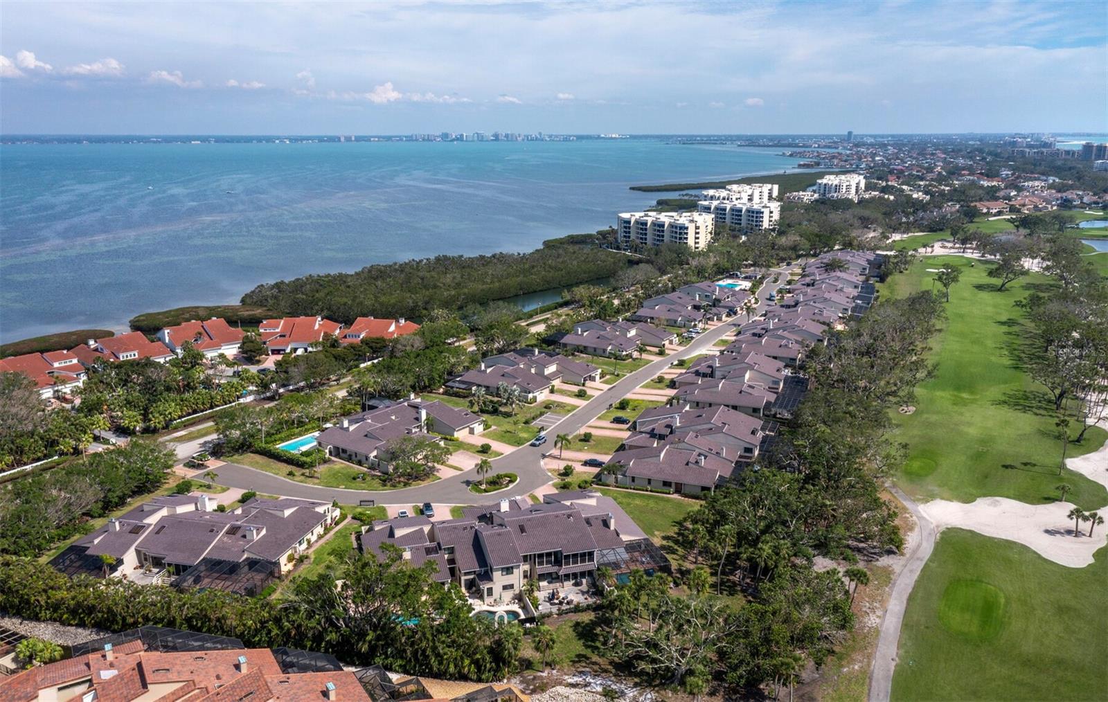Image 34 of 57 For 2155 Harbourside Drive 804