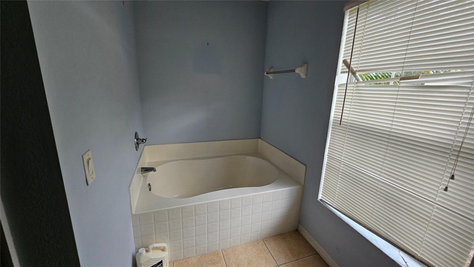 Image 17 of 18 For 17215 Berwin Avenue