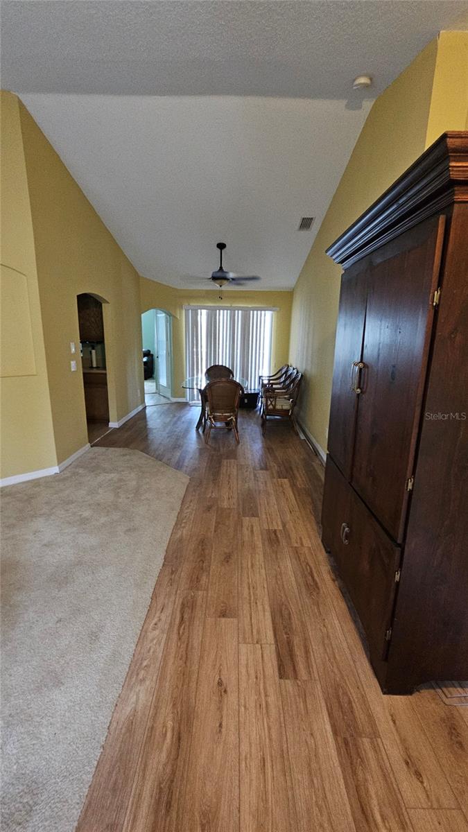 Image 5 of 18 For 17215 Berwin Avenue