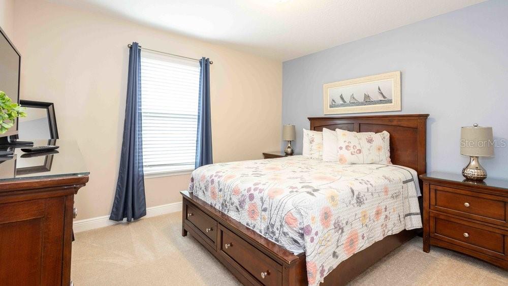 Image 23 of 52 For 5168 Oakbourne Avenue