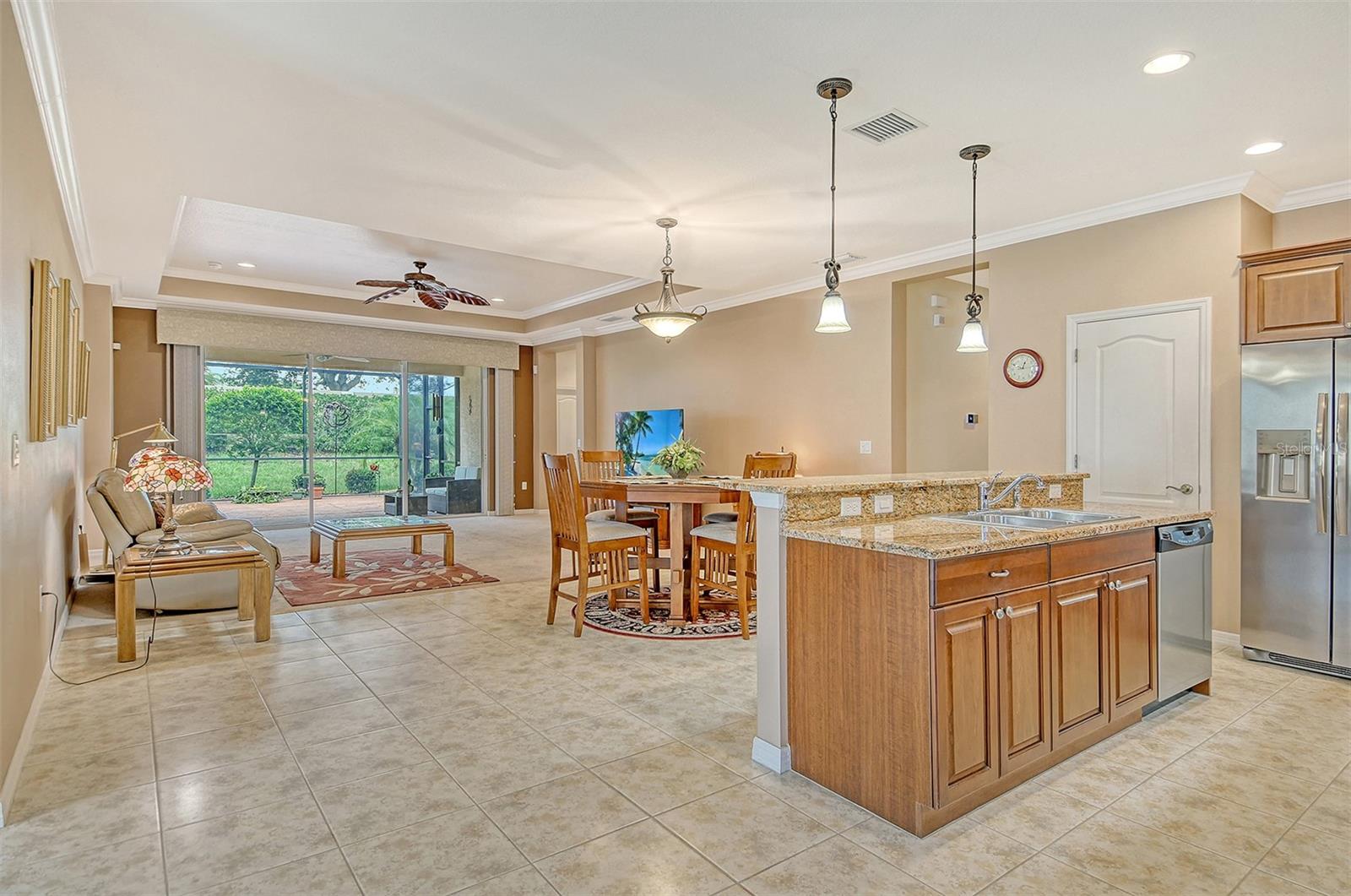 Image 4 of 50 For 6214 45th Lane E