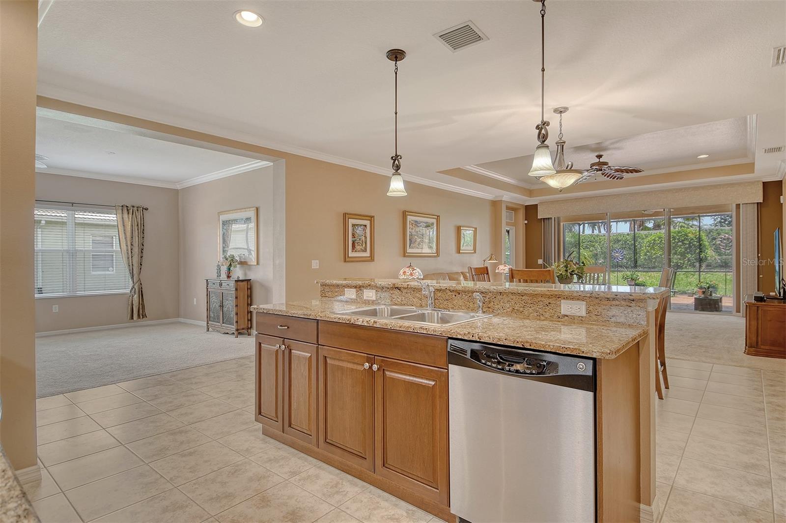 Image 8 of 50 For 6214 45th Lane E