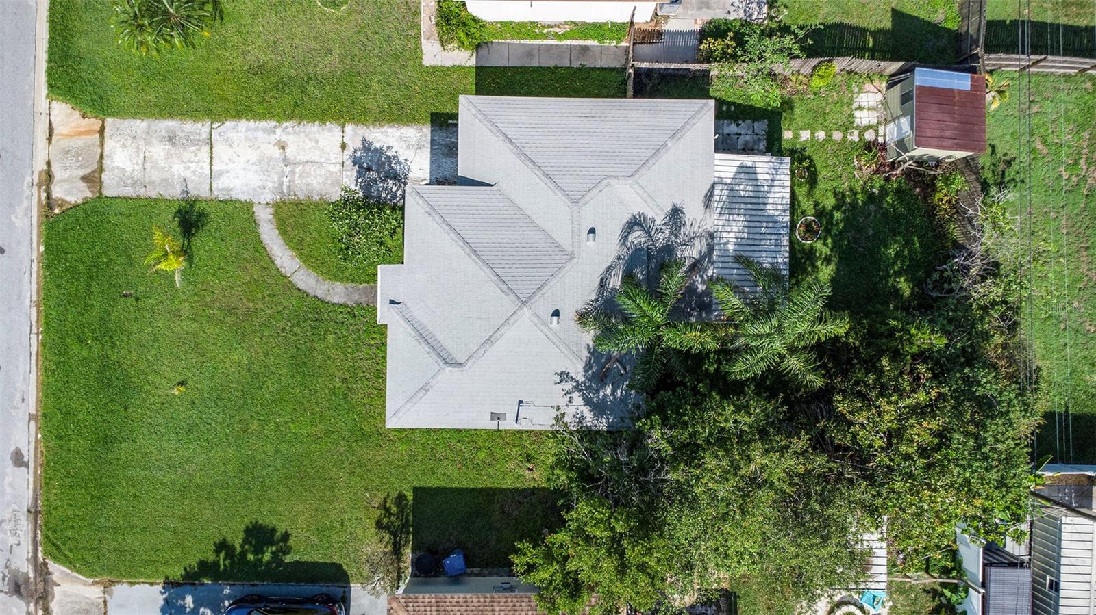 Image 23 of 25 For 5028 Oxford Avenue N