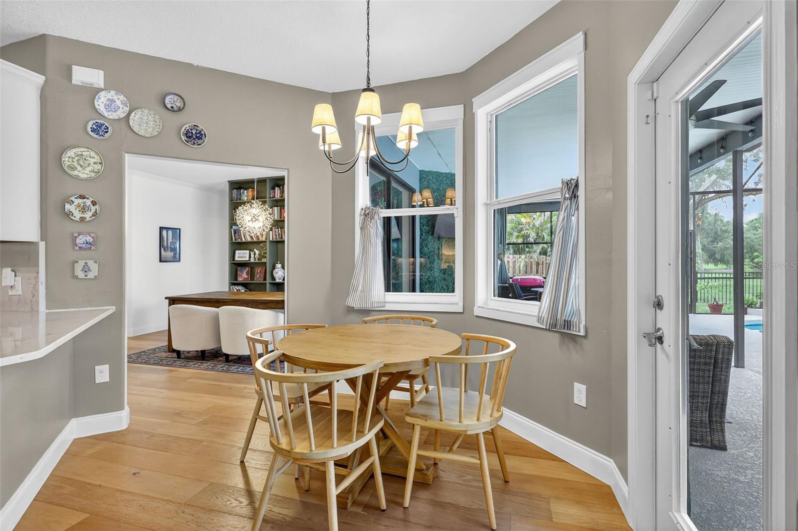 Image 6 of 51 For 13640 2nd Avenue E
