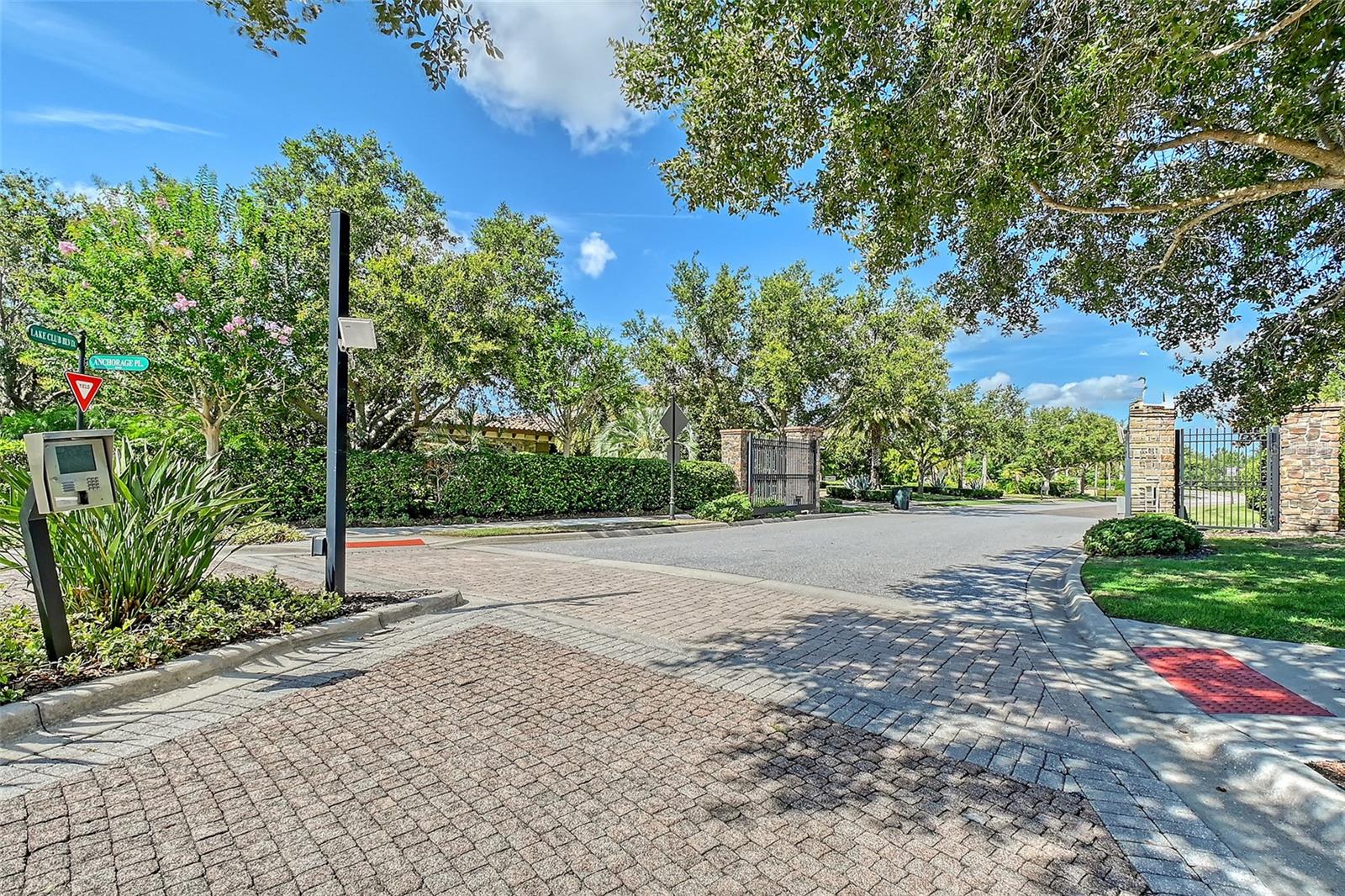 Listing photo id 61 for 15315 Anchorage Place